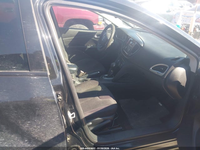 1C3CDFAA5ED668635 Dodge DART SE