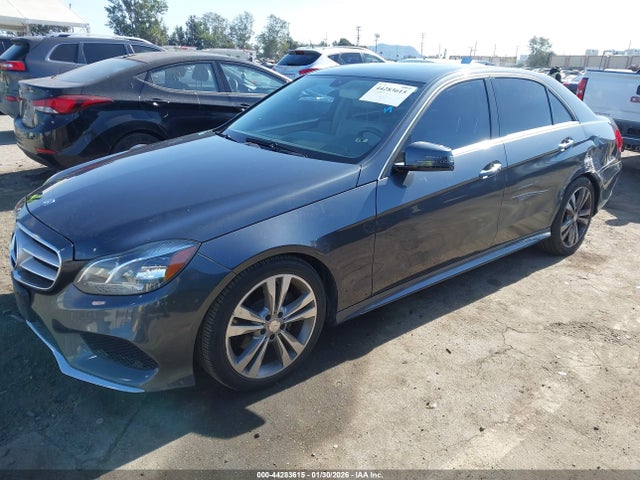 Mercedes-Benz E 350 2014 WDDHF5KB3EA889090 Image 2