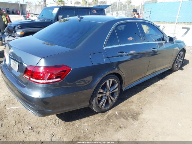 Mercedes-Benz E 350 2014 WDDHF5KB3EA889090 Image 4