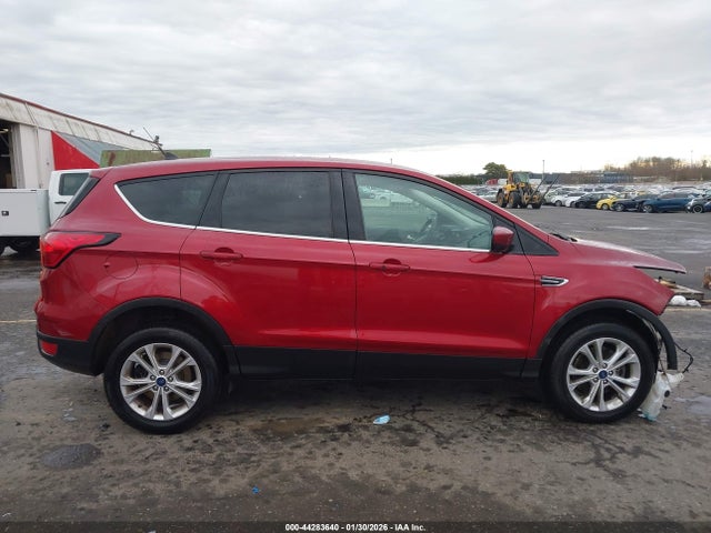 Ford ESCAPE SE 2019 1FMCU9GDXKUC48830 Image 14