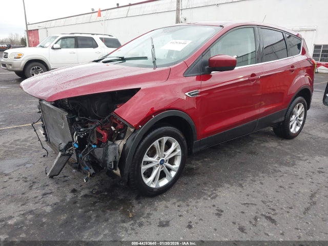 Ford ESCAPE SE 2019 1FMCU9GDXKUC48830 Image 2