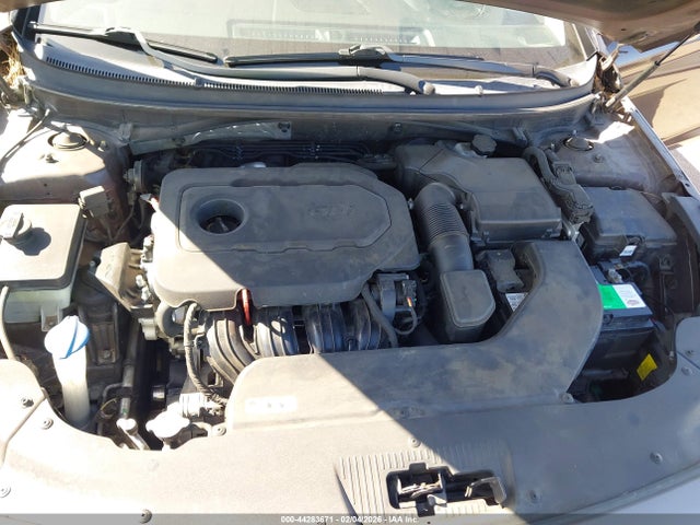 Hyundai Sonata Limited 2015 5NPE34AF3FH177970 Image 10