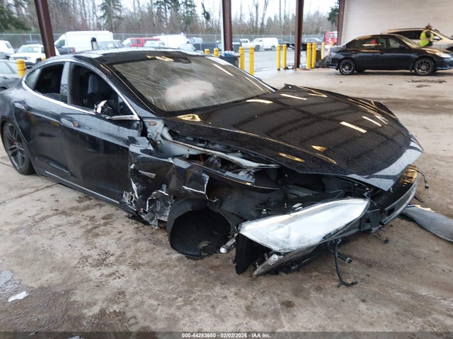 2016 TESLA MODEL S 5YJSA1E41GF130162
