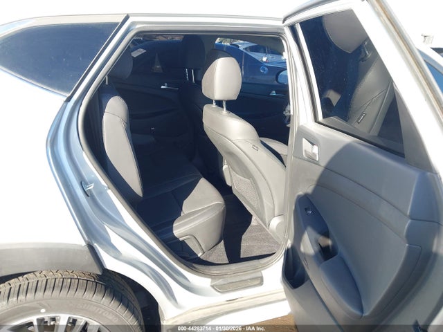 KM8J33AL1KU062374 Hyundai Tucson Limited