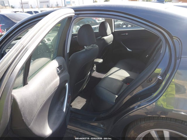 2007 LEXUS IS 350 JTHBE262372009304 Photo 7