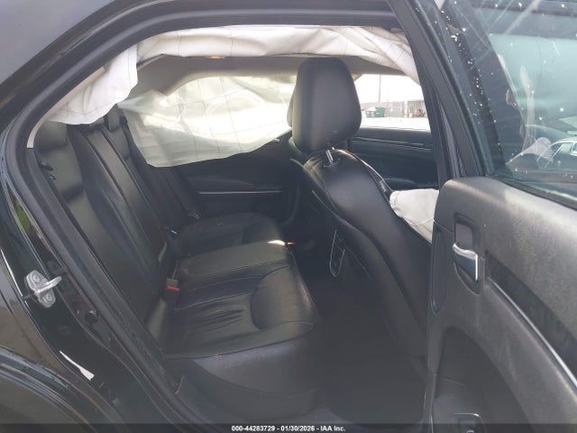Chrysler 300 Touring L Awd 2023 2C3CCASG9PH566141 Image 8
