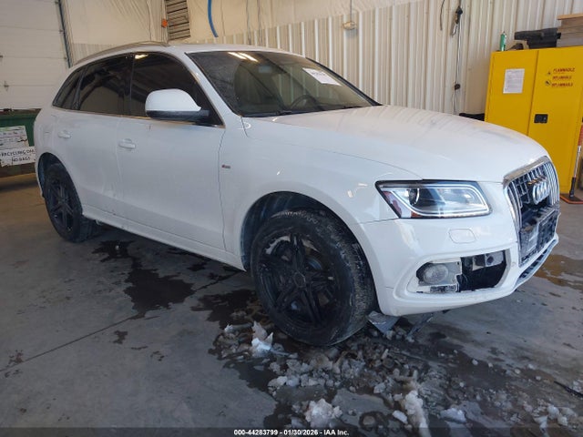 2014 AUDI Q5 WA1DGAFP6EA120758 Photo 0