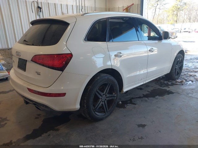2014 AUDI Q5 WA1DGAFP6EA120758 Photo 3