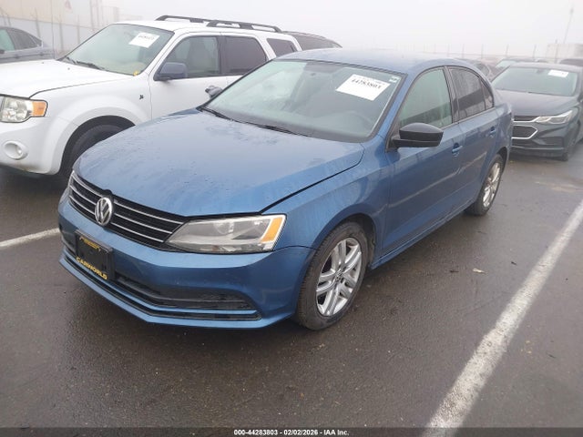3VW2K7AJXFM239545 Volkswagen Jetta 2.0l S