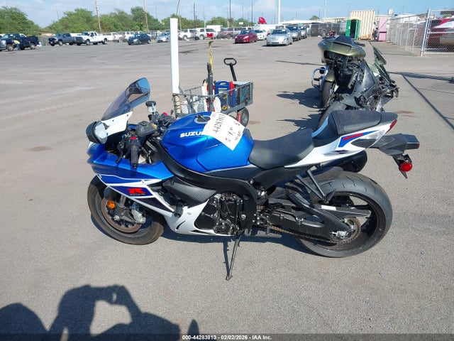 Suzuki GSX-R600 2025 JS1GN7FA3S7100199 Image 13