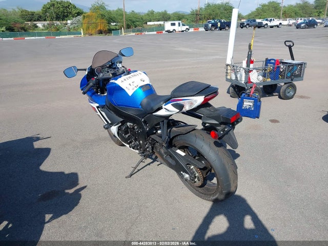 Suzuki GSX-R600 2025 JS1GN7FA3S7100199 Image 3
