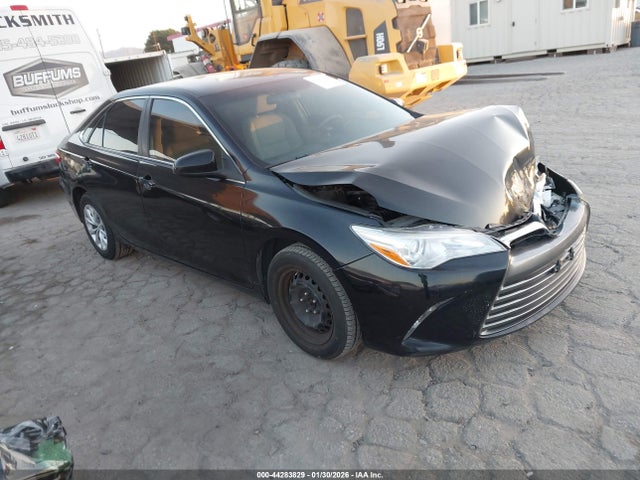 Toyota CAMRY LE 2017 4T1BF1FK6HU806625 zdjęcie główne