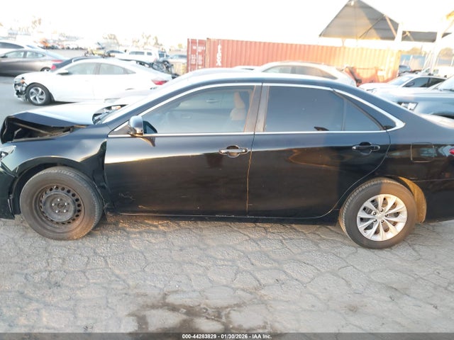 Toyota CAMRY LE 2017 4T1BF1FK6HU806625 Image 14