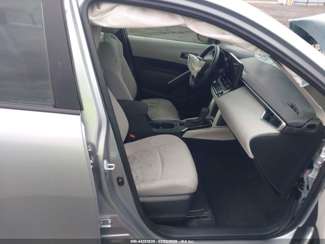 7MUAAABG9PV053715 Toyota Corolla Cross L