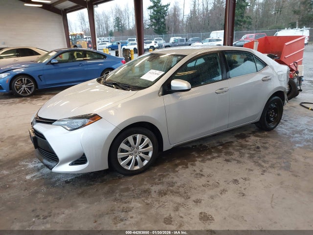 2T1BURHE0JC056738 Toyota COROLLA LE