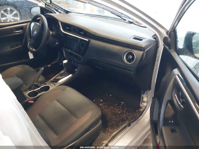 2T1BURHE0JC056738 Toyota COROLLA LE