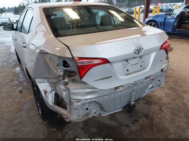 2T1BURHE0JC056738 Toyota COROLLA LE