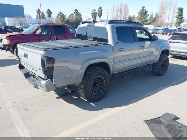 5TFCZ5AN1MX280065 Toyota Tacoma Sr5 V6
