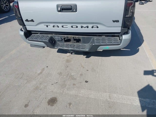 5TFCZ5AN1MX280065 Toyota Tacoma Sr5 V6