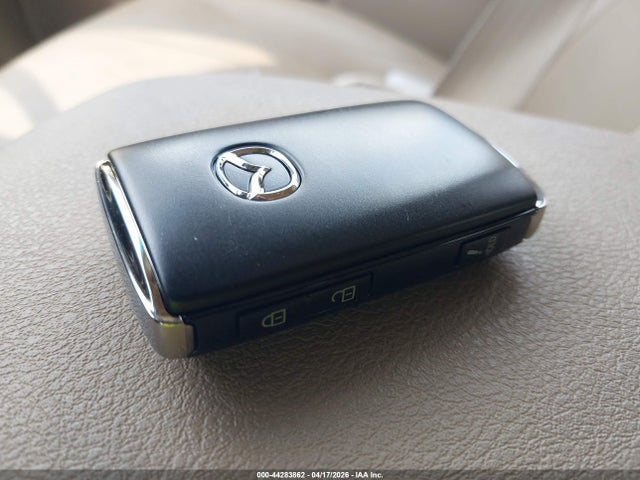 44283862 :رقم المزاد ، 3MVDMBAM4PM553761 vin ، 2023 Mazda Cx-30 2.5 S مزاد بيع