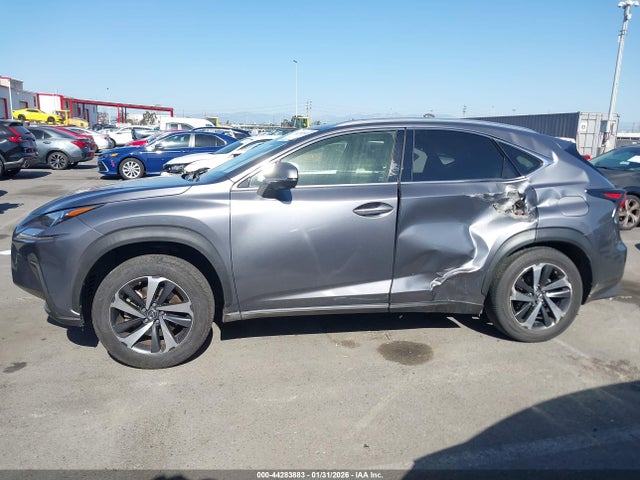 JTJGARBZ4L5002284 Lexus NX 300