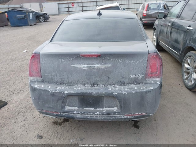 44283888 :رقم المزاد ، 2C3CCABG7FH853783 vin ، 2015 Chrysler 300 300s مزاد بيع