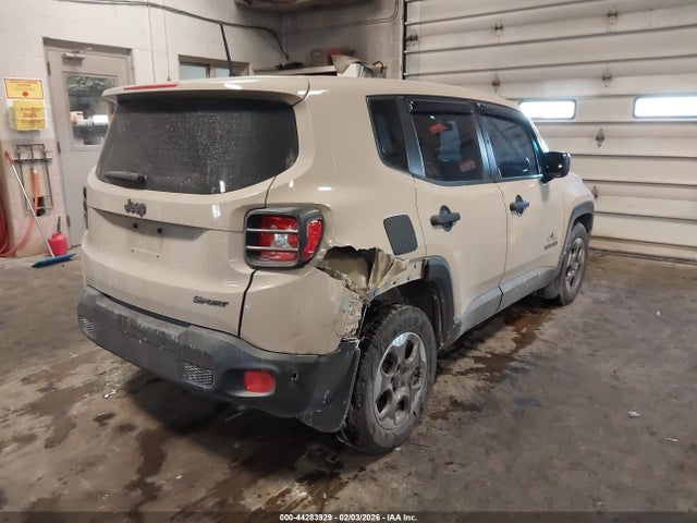 ZACCJAAT3FPC06831 Jeep Renegade Sport