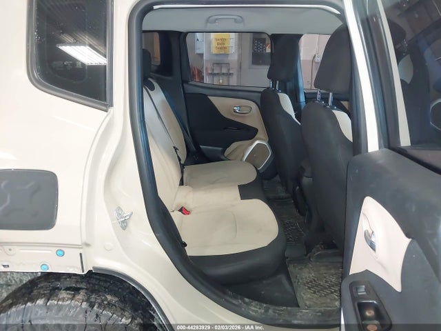 ZACCJAAT3FPC06831 Jeep Renegade Sport