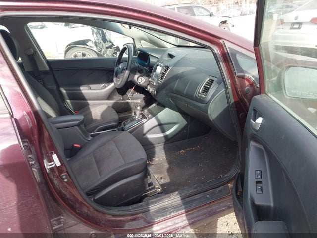 Продажа на аукционе авто 2018 Kia Forte Lx, vin: 3KPFL4A79JE170676, номер лота: 44283936