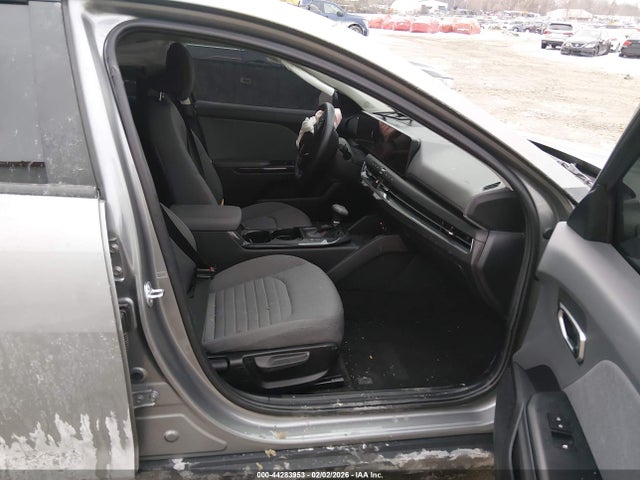 44283953 :رقم المزاد ، 3KPFU4DE0SE061841 vin ، 2025 Kia K4 Ex مزاد بيع