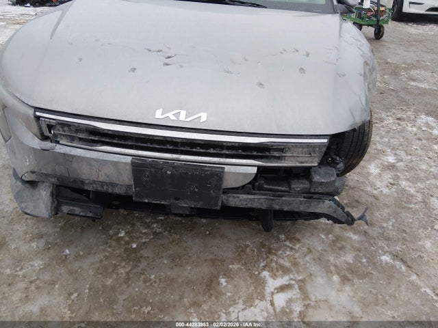 44283953 :رقم المزاد ، 3KPFU4DE0SE061841 vin ، 2025 Kia K4 Ex مزاد بيع