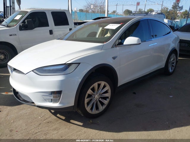 2016 TESLA MODEL X 5YJXCAE21GF009999 Photo 1