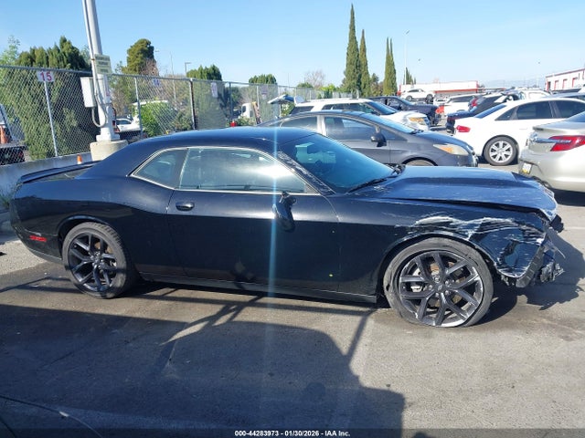 2C3CDZJG1NH164852 Dodge Challenger Gt