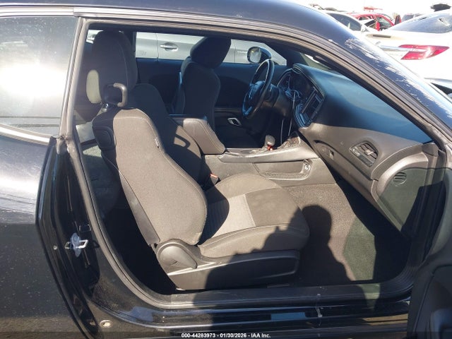 2C3CDZJG1NH164852 Dodge Challenger Gt