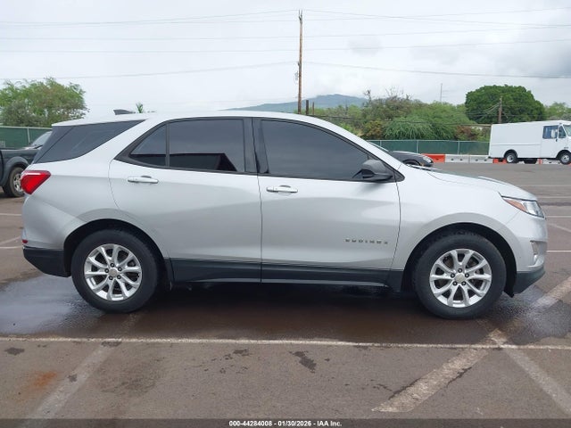 Chevrolet EQUINOX LS 2018 2GNAXHEV3J6329889 Image 13