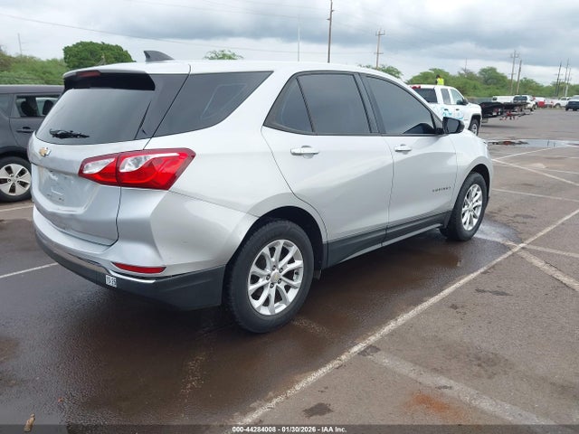 Chevrolet EQUINOX LS 2018 2GNAXHEV3J6329889 Image 4