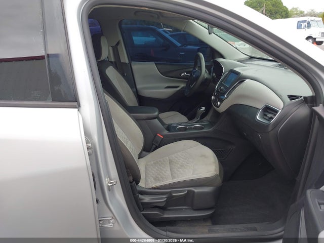 Chevrolet EQUINOX LS 2018 2GNAXHEV3J6329889 Image 5