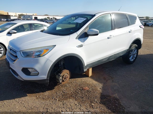 1FMCU9GD6HUE49407 Ford ESCAPE SE