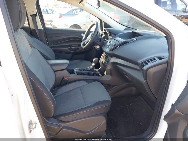 1FMCU9GD6HUE49407 Ford ESCAPE SE