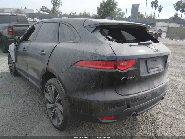 2017 JAGUAR F-PACE SADCK2BV2HA092623 Photo 2