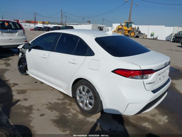 Toyota COROLLA LE 2022 5YFEPMAE9NP286463 Image 3