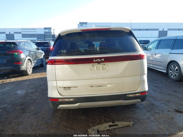 44284069 :رقم المزاد ، KNDNB4H39N6131941 vin ، 2022 Kia Carnival Mpv Lx Seat Package مزاد بيع