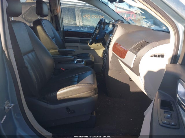 Aukcja sprzedaży 2010 Chrysler Town & Country Touring Plus, vin: 2A4RR8D13AR400070, numer aukcji: 44284085