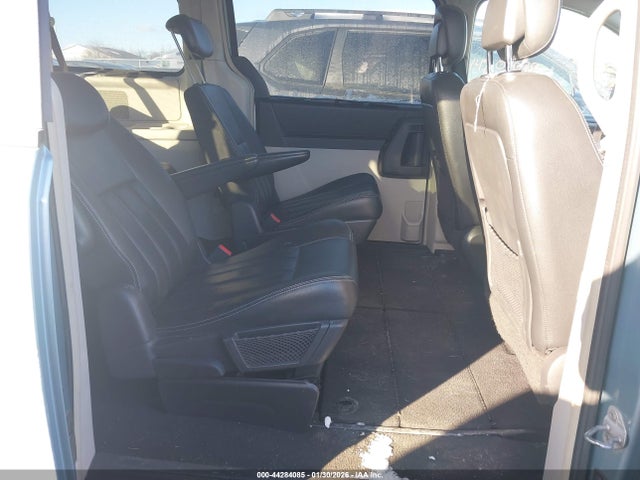 Aukcja sprzedaży 2010 Chrysler Town & Country Touring Plus, vin: 2A4RR8D13AR400070, numer aukcji: 44284085