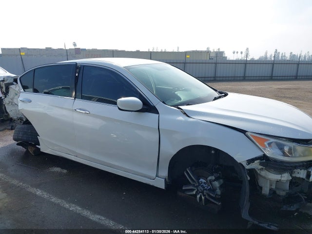 1HGCR2F16HA200242 Honda Accord Sport Se