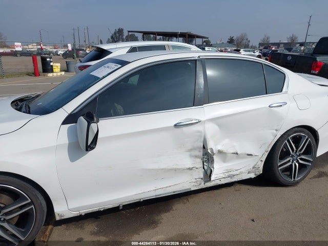 1HGCR2F16HA200242 Honda Accord Sport Se
