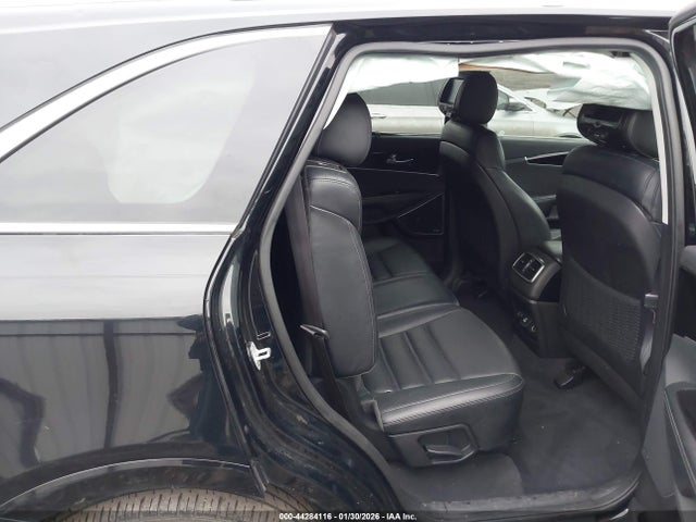 Продаж на аукціоні авто 2016 Kia Sorento 3.3l Sx, vin: 5XYPKDA55GG013793, номер лоту: 44284116