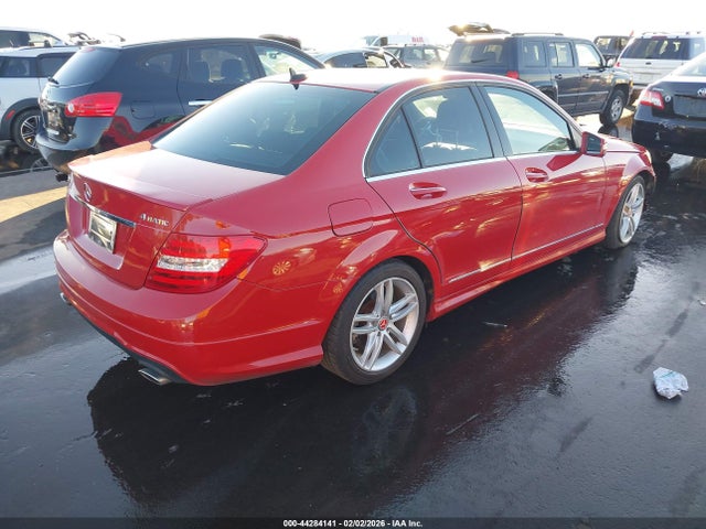 44284141 :رقم المزاد ، WDDGF8AB9DA789377 vin ، 2013 Mercedes-benz C 300 Sport 4matic مزاد بيع