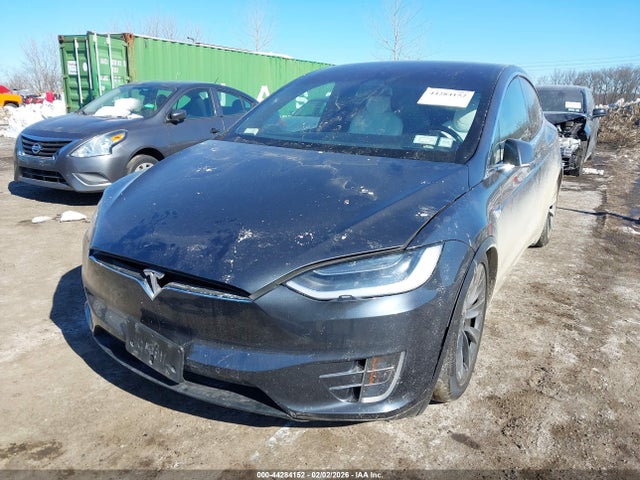 2017 TESLA MODEL X 5YJXCBE21HF055095 Photo 5