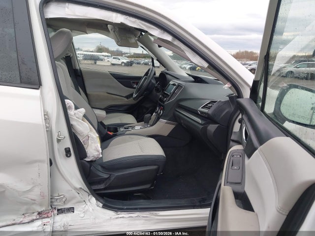 JF2SKAJC8MH462428 Subaru Forester Premium